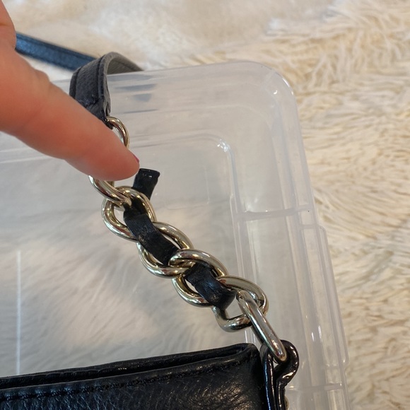 Kate Spade ♠️ black pebbled leather black cross body with gold hardware - Picture 4 of 12